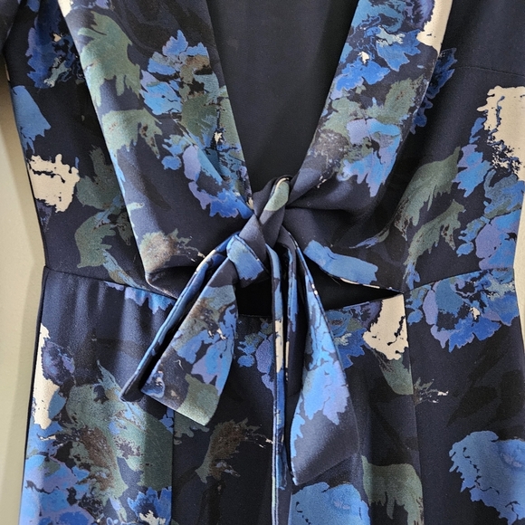 Aritzia Wilfred Aubagne Floral Blue Green Cut Out Midi Long Sleeve Dress Size 0. - Picture 8 of 16